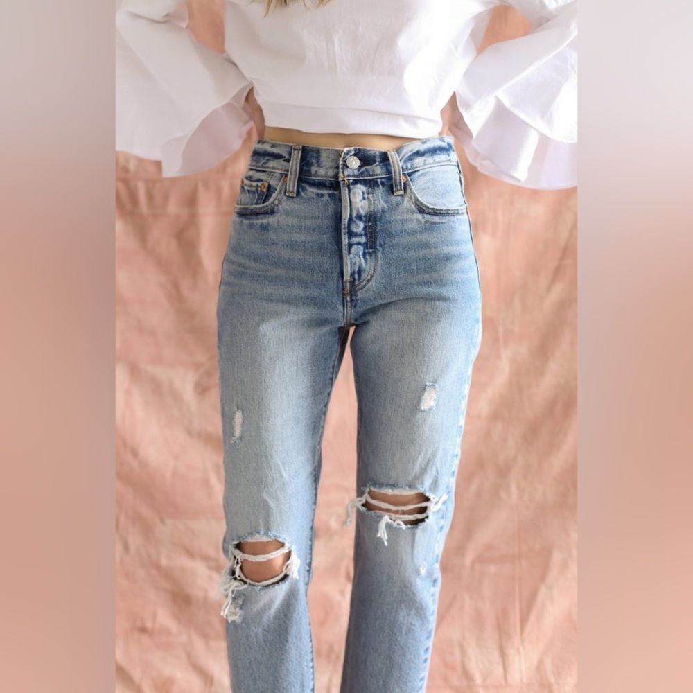 Levi’s Wedgie Straight Jeans- Lost Inside, Size 27